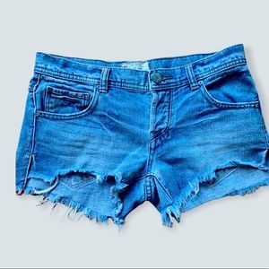 Free People denim cutoff shorts size 24